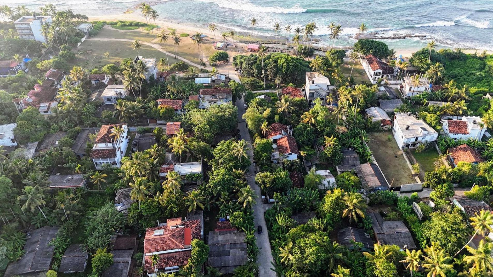 Dorian Guest House And Restaurant Weligama Esterno foto