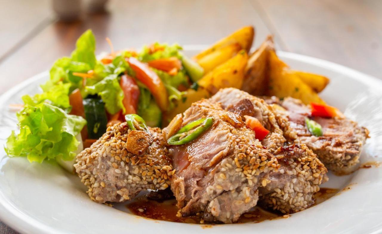 Dorian Guest House And Restaurant Weligama Esterno foto