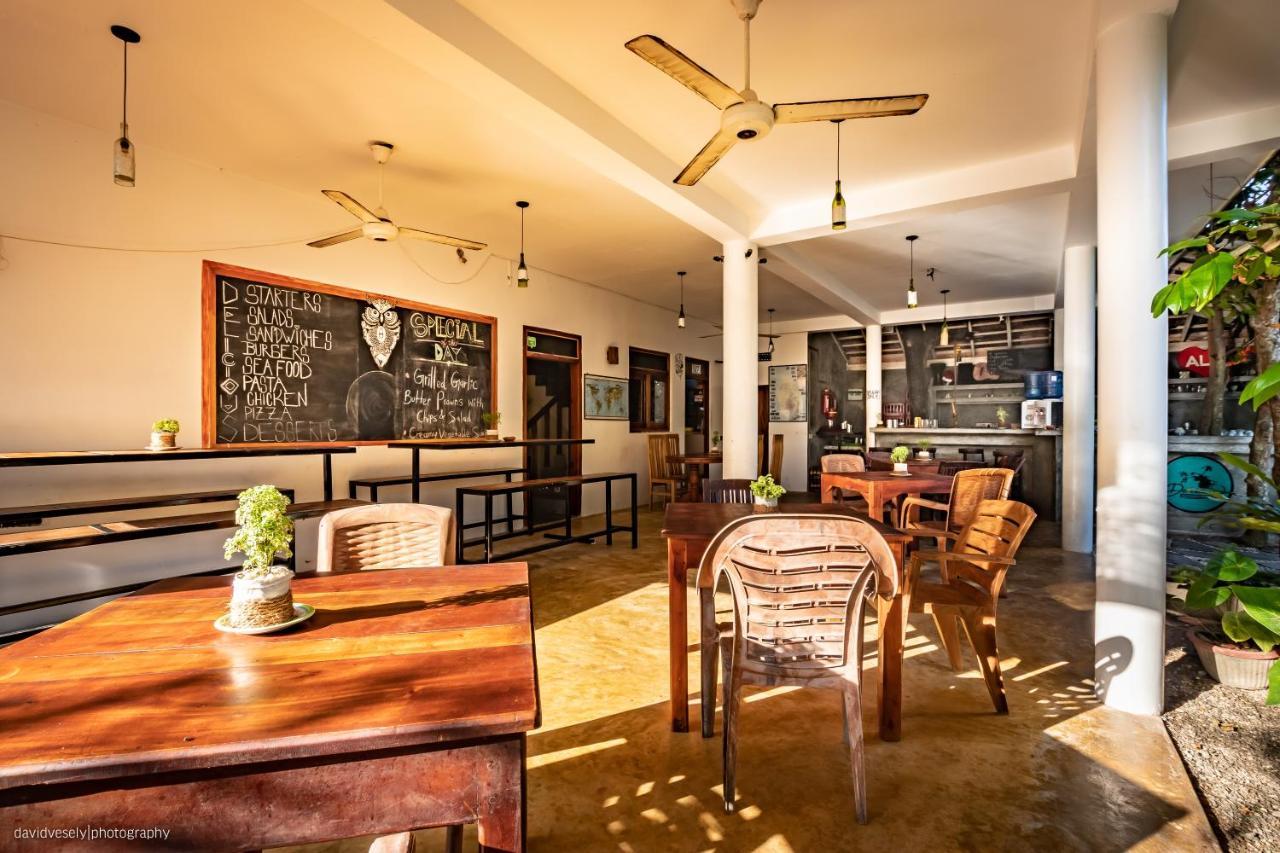 Dorian Guest House And Restaurant Weligama Esterno foto