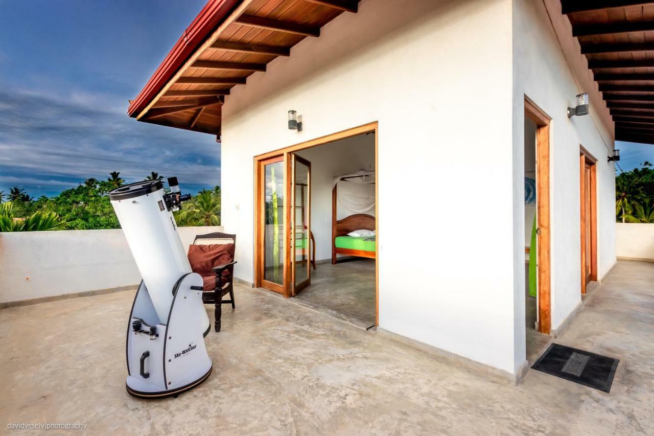 Dorian Guest House And Restaurant Weligama Esterno foto