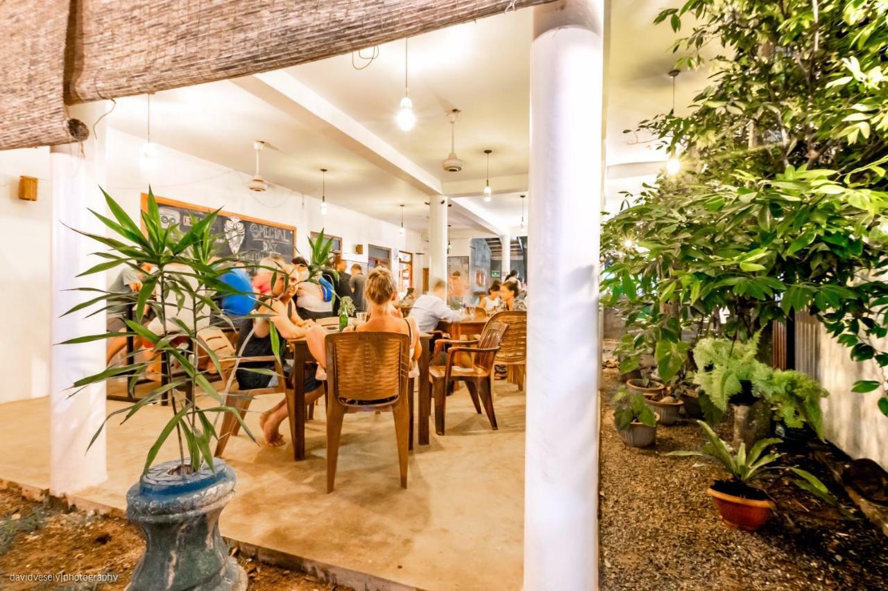 Dorian Guest House And Restaurant Weligama Esterno foto