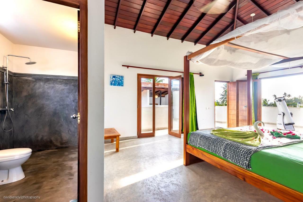 Dorian Guest House And Restaurant Weligama Esterno foto